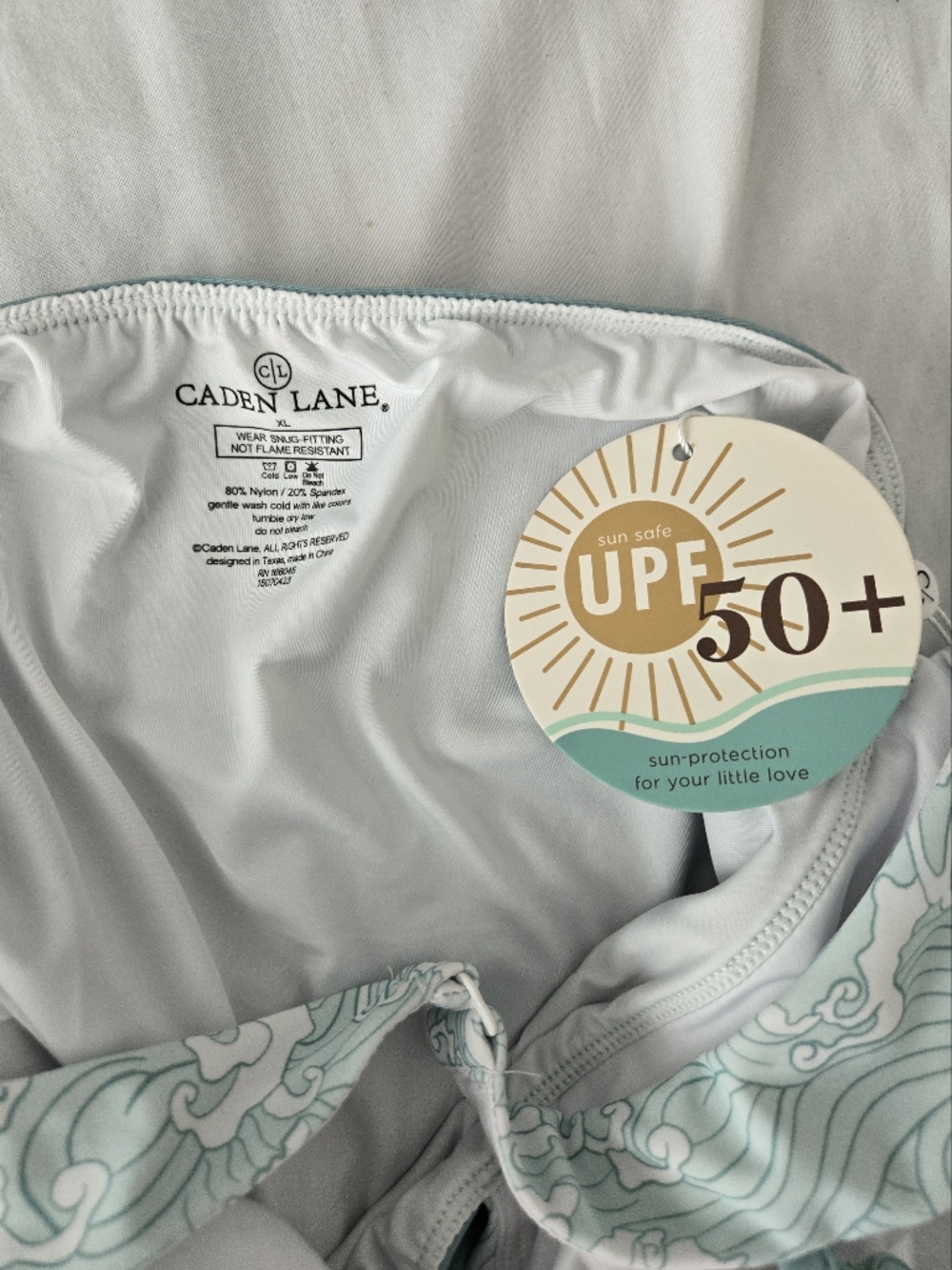 NWT Caden Lane Sage And White Makin' Waves Womens One Piece Swimsuit Size XL - Picture 3 of 3
